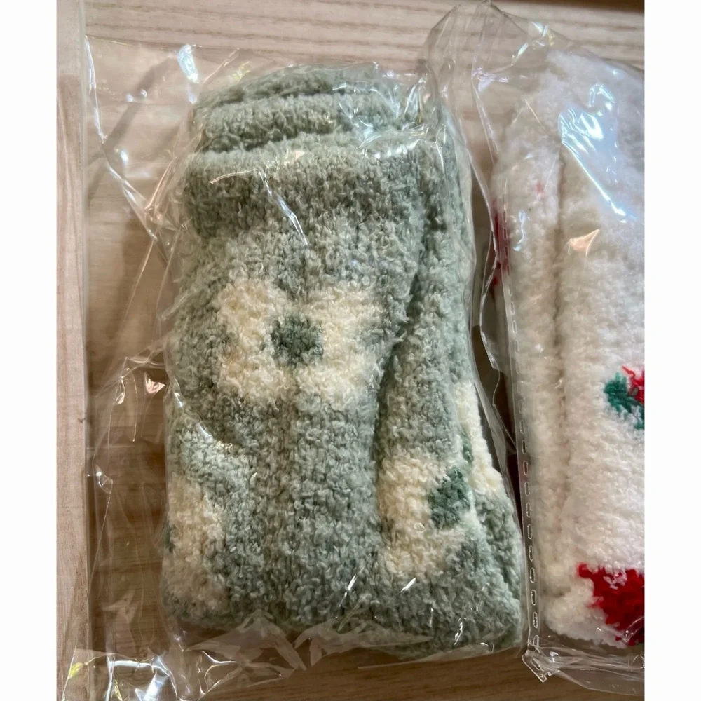 Pack of 5 Fuzzy Socks